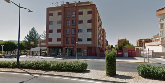 Se alquila plaza de garaje zona Hospital Inmobiliaria Aguilar